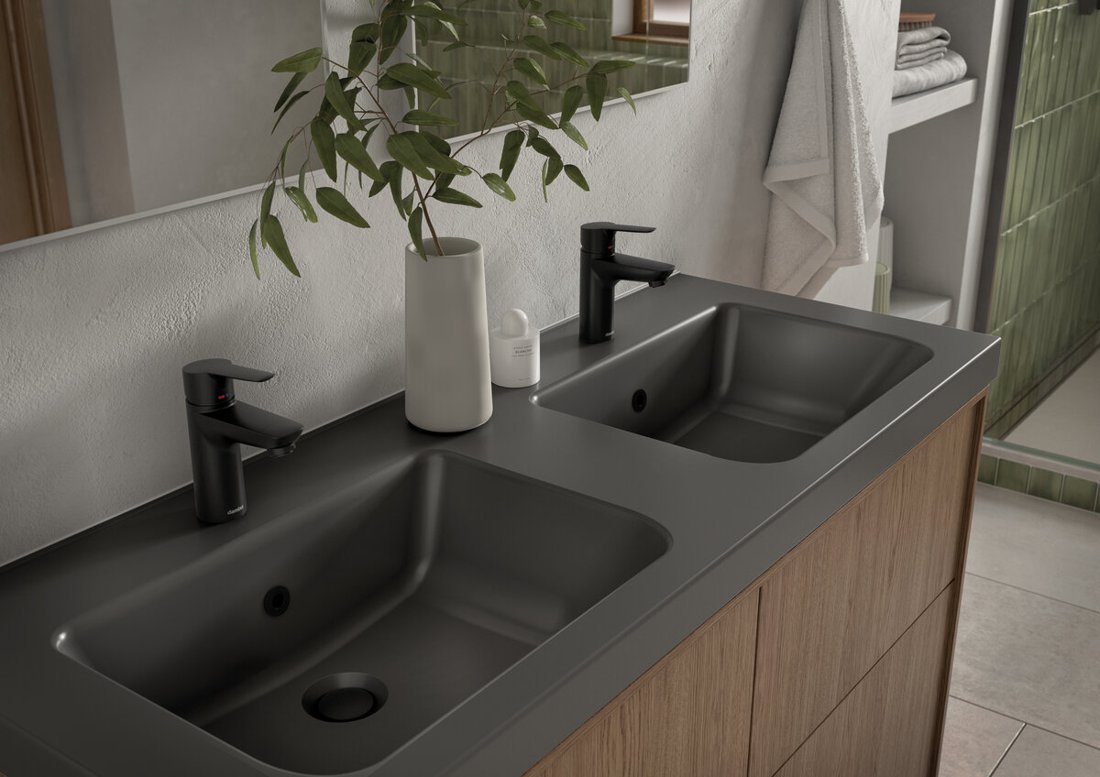 Fixed shower set matt black
