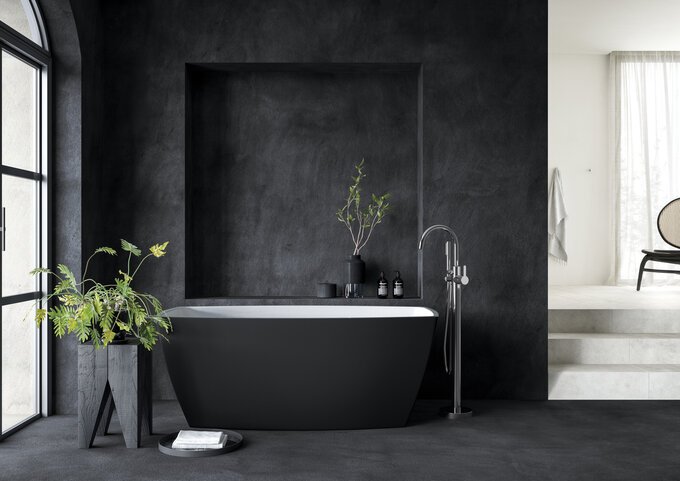 Freestanding bath mixer chrome