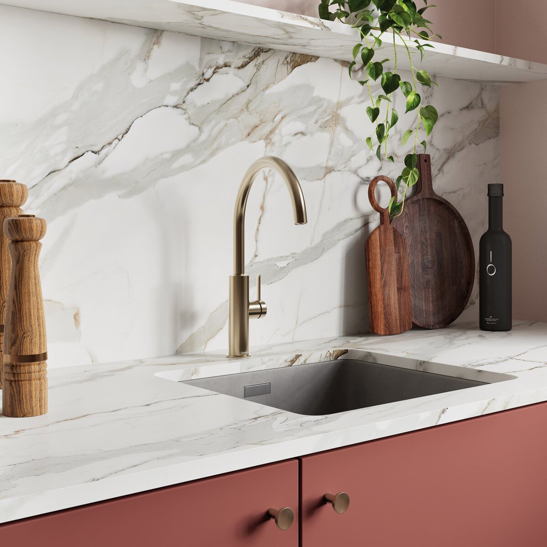 Kitchen mixer with pull-out spray steel