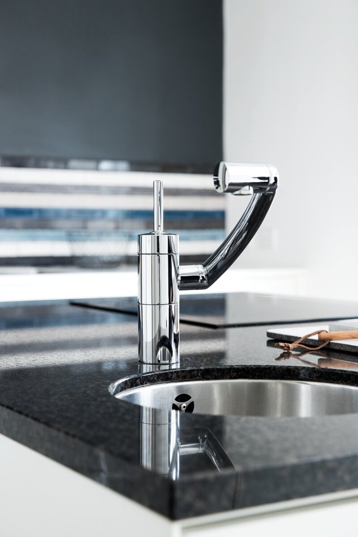 Soap dispenser chrome