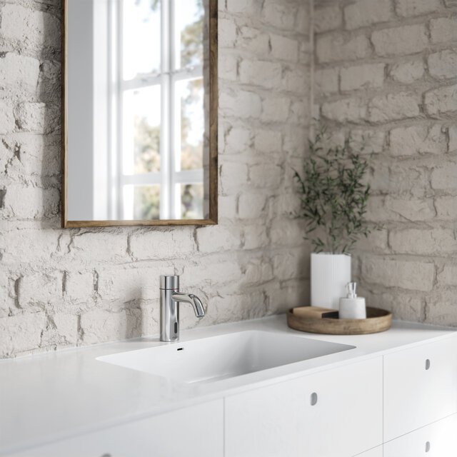 Touchless basin tap chrome