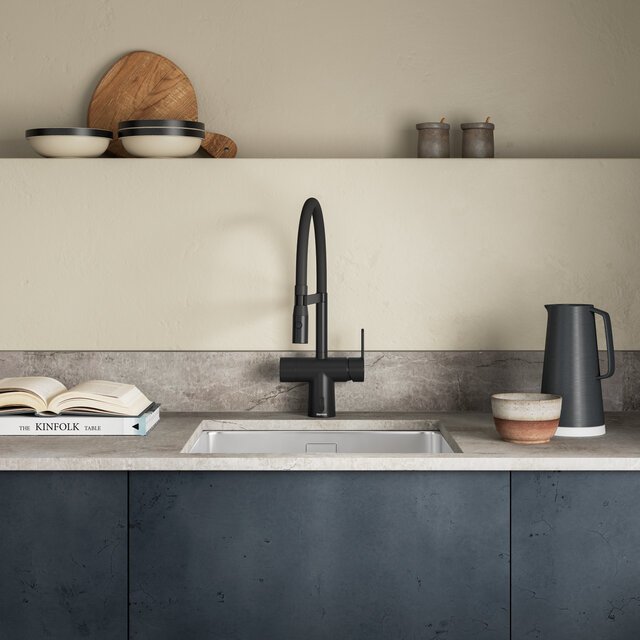 Touchless Pro Kitchen Mixer matt black