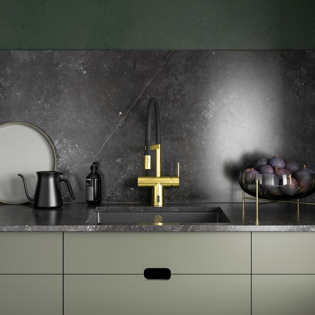 Touchless Pro Kitchen Mixer brushed brass
