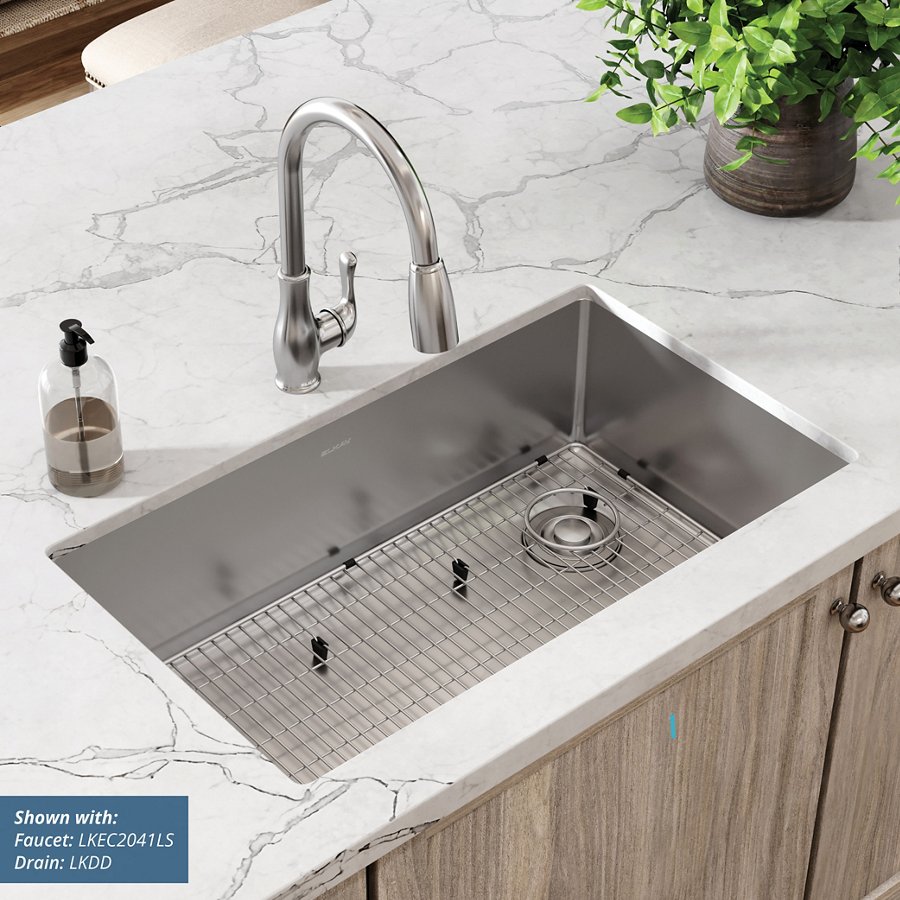 Crosstown® 18 Gauge Stainless Steel 31-1/2" x 18-1/2" x 9" Single Bowl Undermount Sink Kit