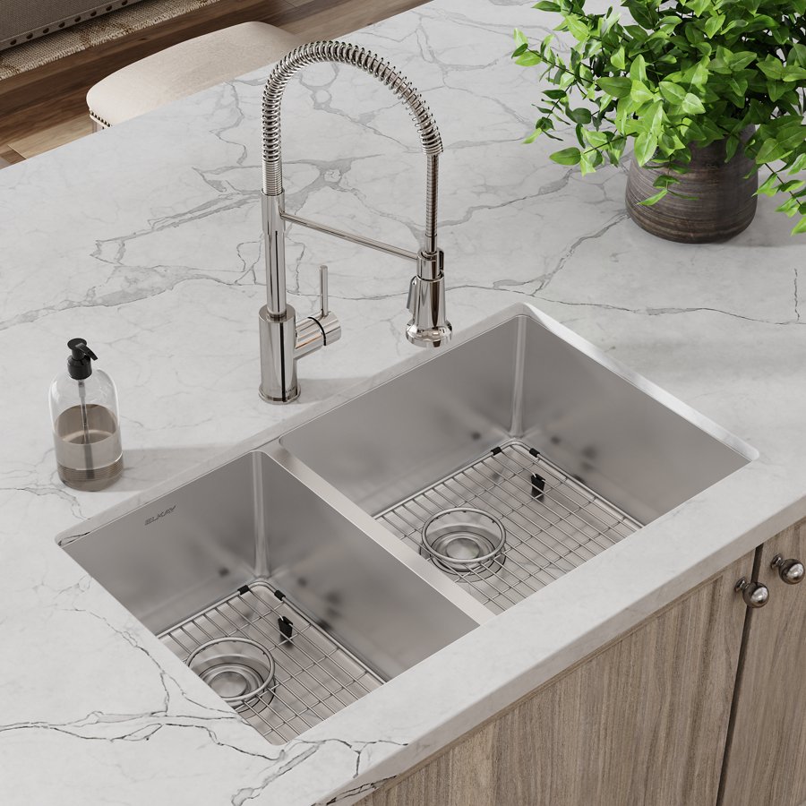 Crosstown® 18 Gauge Stainless Steel 31-1/2" x 18-1/2" x 9" 40/60 Double Bowl Undermount Sink & Faucet Kit with Bottom Grid & Drain