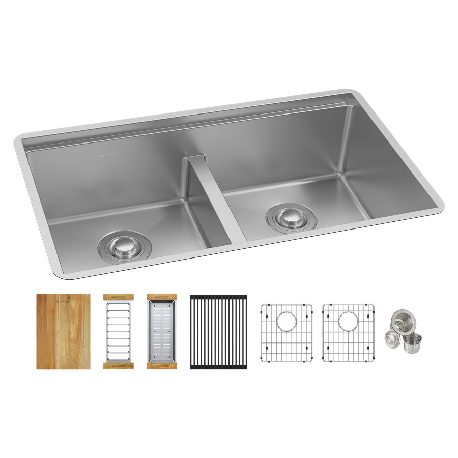 Crosstown® 18 Gauge Workstation Stainless Steel 31-1/2" x 18-1/2" x 9" Equal Double Bowl Sink Kit with Aqua Divide