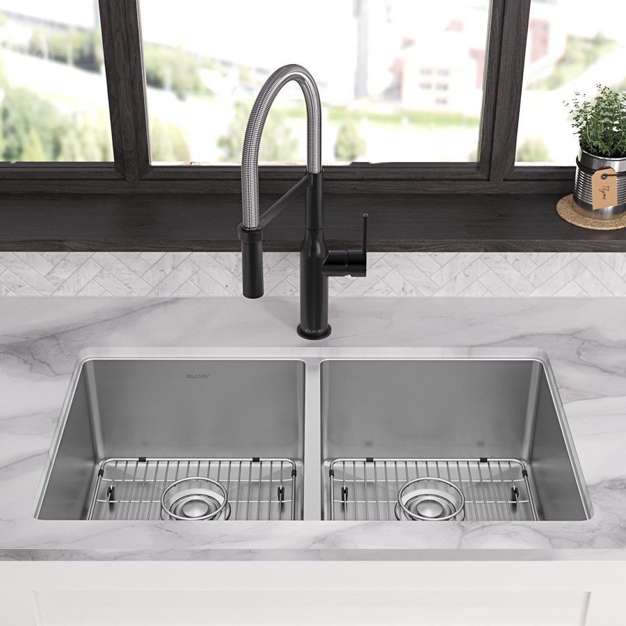 Crosstown® 18 Gauge Stainless Steel 33" x 22" x 9" Equal Double Bowl Dual Mount Sink Kit