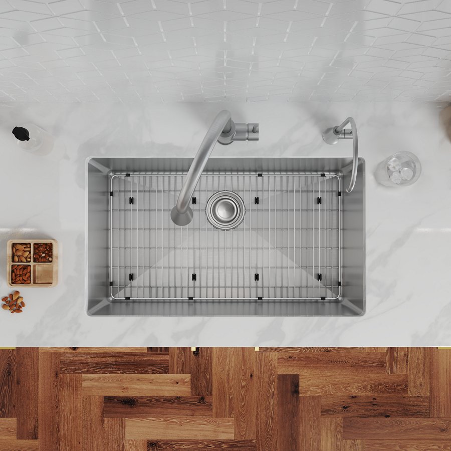 Crosstown® 16 Gauge Stainless Steel 30-1/2" x 18-1/2" x 10" Single Bowl Undermount Sink Kit with Filtered Beverage Faucet
