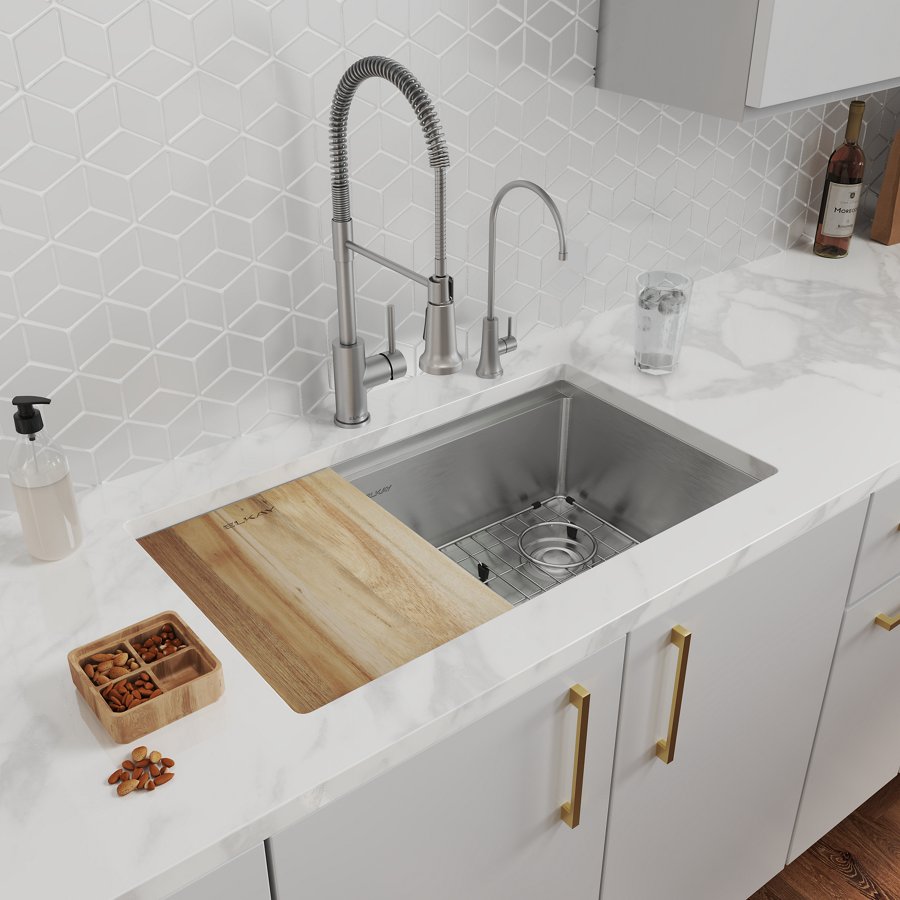Crosstown® 16 Gauge Workstation Stainless Steel, 31-1/2" x 18-1/2" x 9" Single Bowl Undermount Sink Kit with Filtered Beverage Faucet