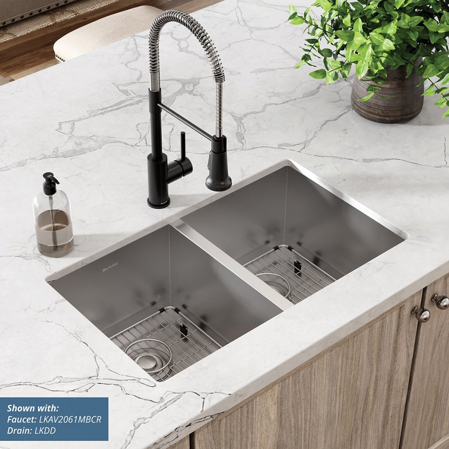 Crosstown® 16 Gauge Stainless Steel 30-3/4" x 18-1/2" x 10" Equal Double Bowl Undermount Sink Kit