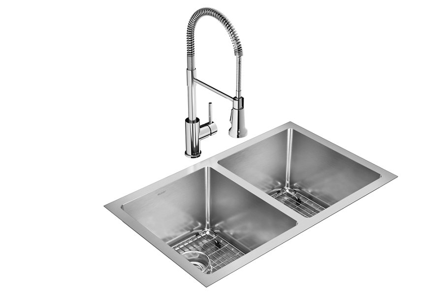Crosstown® 16 Gauge Stainless Steel 30-3/4" x 18-1/2" x 10" Equal Double Bowl Undermount Sink Kit with Faucet