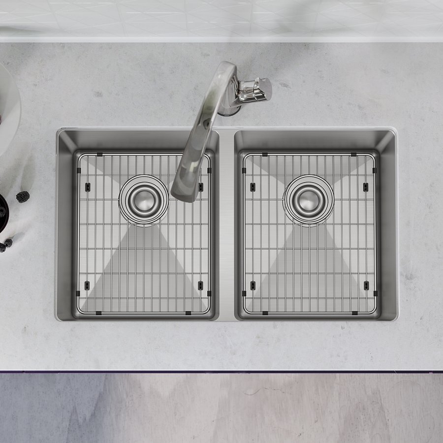 Crosstown® 16 Gauge Stainless Steel 30-3/4" x 18-1/2" x 10" Equal Double Bowl Undermount Sink Kit with Filtered Faucet