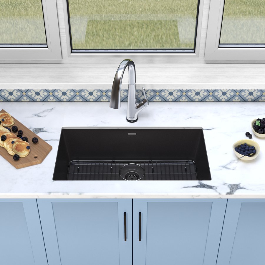Quartz Classic® 33" x 18-7/16" x 9-7/16" Single Bowl Undermount Sink Kit with Filtered Faucet