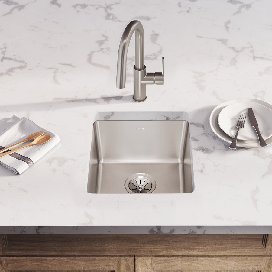 Lustertone Iconix® 18 Gauge Stainless Steel 16" x 18-1/2" x 8" Single Bowl Undermount Sink