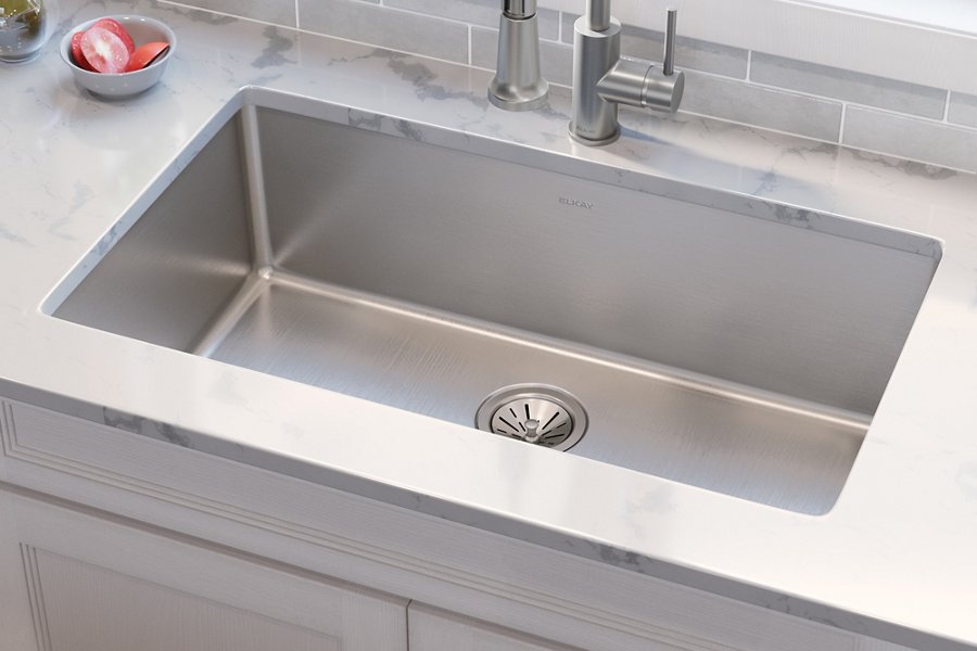 Lustertone Iconix® 18 Gauge Stainless Steel 32-1/2 x 19-1/2" x 9" Single Bowl Undermount Sink