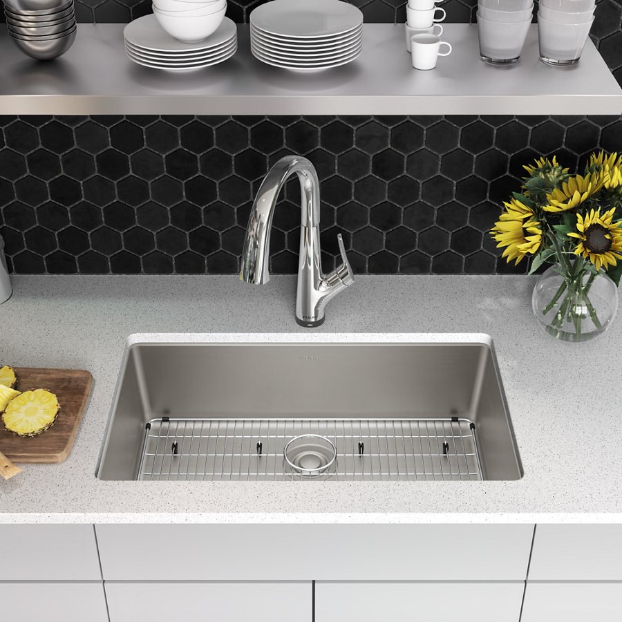 Lustertone Iconix® 18 Gauge Stainless Steel 32-1/2" x 19-1/2" x 9" Single Bowl Undermount Sink Kit with Filtered Faucet