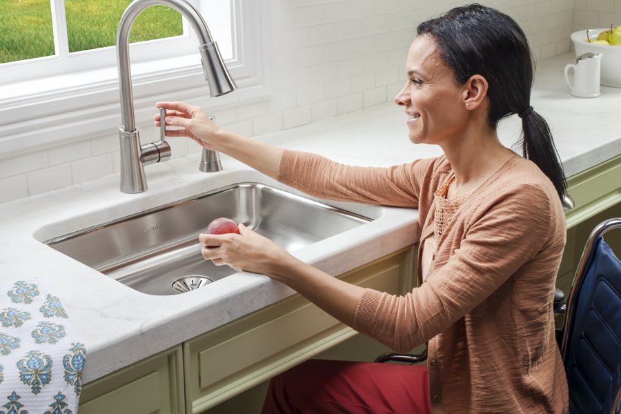 Lustertone® Classic Stainless Steel 23-1/2" x 18-1/4" x 4-7/8" Single Bowl Undermount ADA Sink