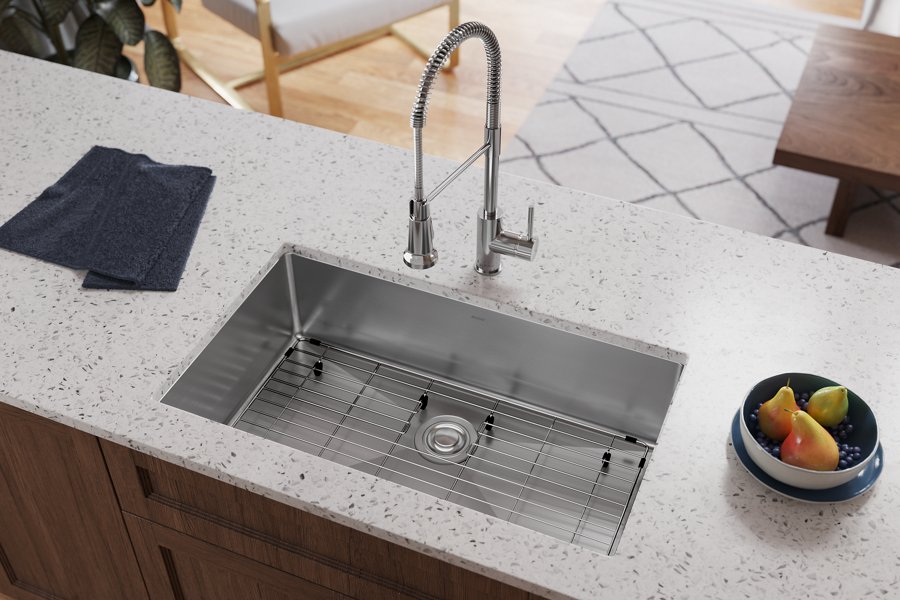 Crosstown® Stainless Steel 31-1/2" x 18-1/2" x 9" Single Bowl Undermount Sink