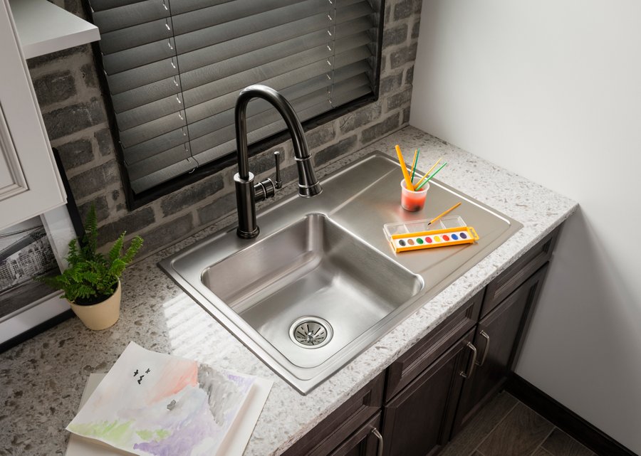 Lustertone® Classic Stainless Steel 33" x 22" x 7-5/8" Single Bowl Drop-in Sink w/Left Drainboard