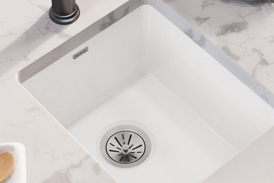 Fireclay 16-7/16" x 18-15/16" x 9-1/16" Single Bowl Undermount Bar Sink