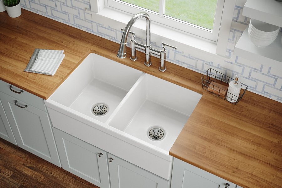 Fireclay 33" x 19-15/16" x 9" Equal Double Bowl Farmhouse Sink